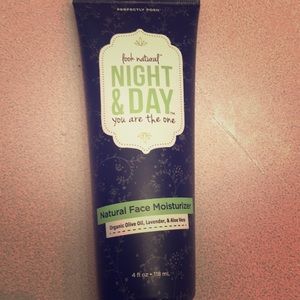 BRAND NEW Unopened Night & Day Posh Moisturizer
